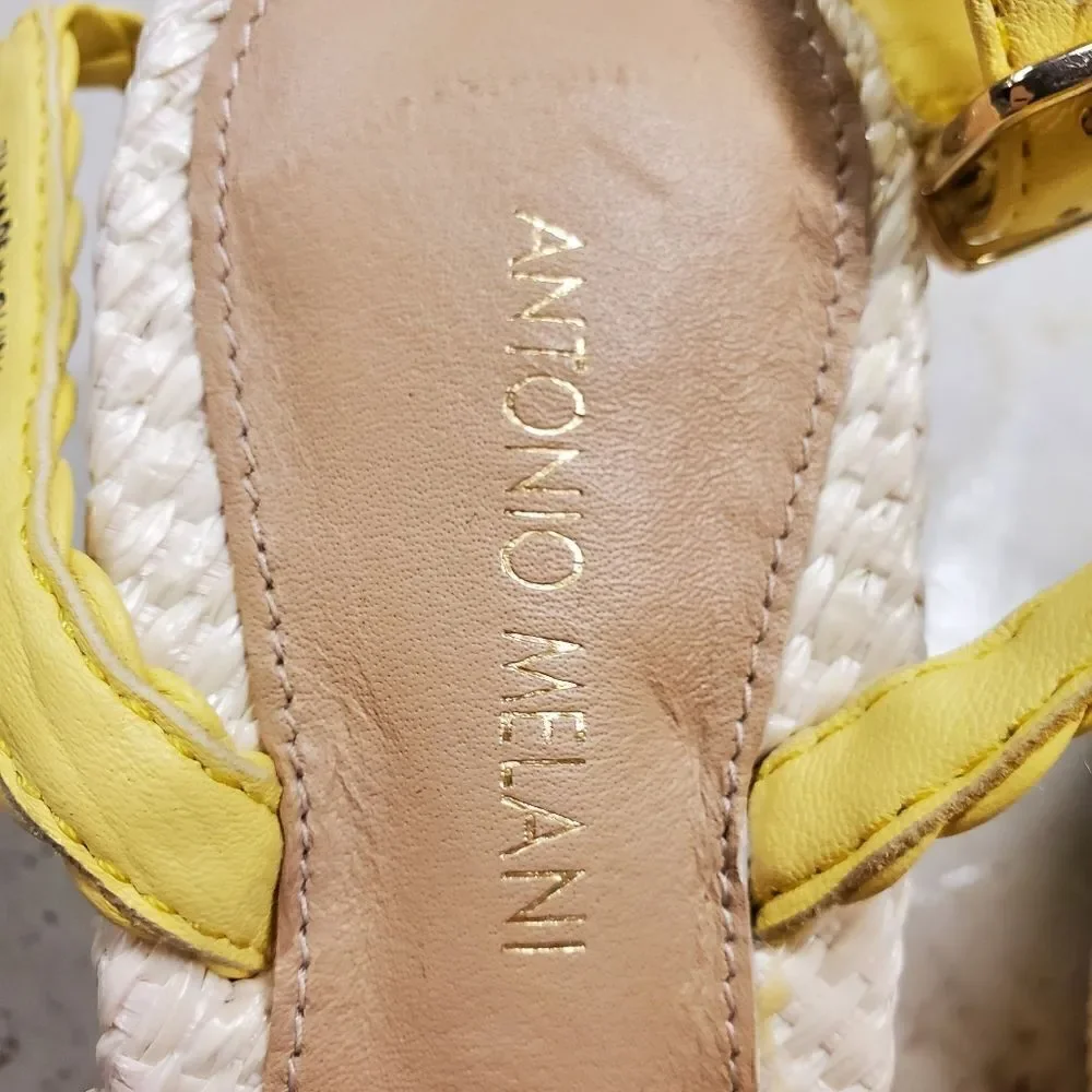 ✨️New✨️Antonio Melani leather wedge, Nwot,  size 7.5